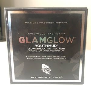 GlamGlow youthmud teaoxi mask